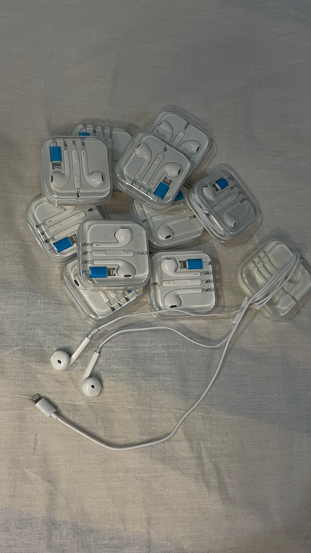 🎧 Premium Wired Earphones with Microphone & Inline Controls✨
