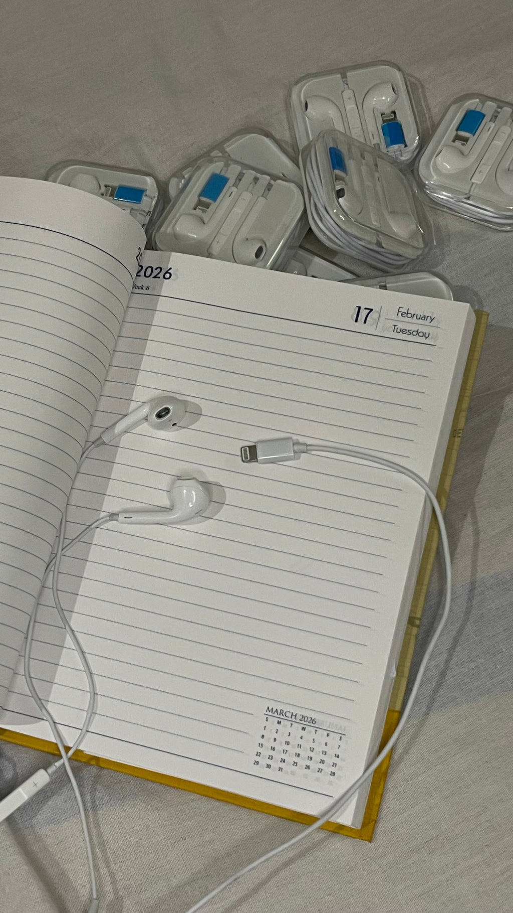 🎧 Premium Wired Earphones with Microphone & Inline Controls✨